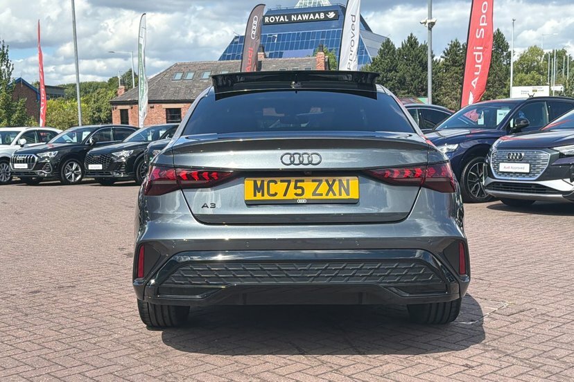 Audi A3 1.5 Tfsi 35 Black Edition Saloon Blue #28
