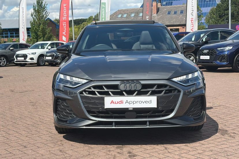 Audi A3 1.5 Tfsi 35 Black Edition Saloon Blue #16