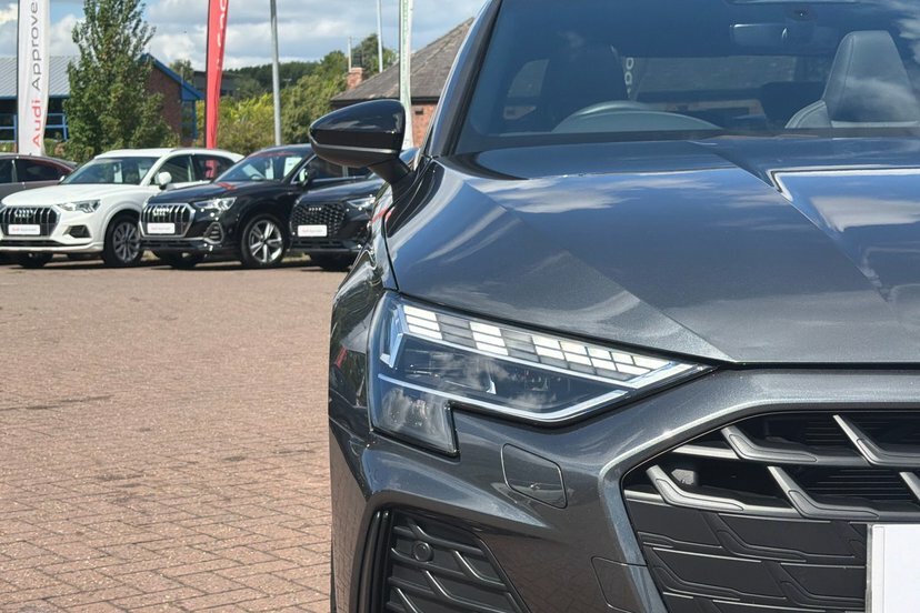 Audi A3 1.5 Tfsi 35 Black Edition Saloon Blue #15