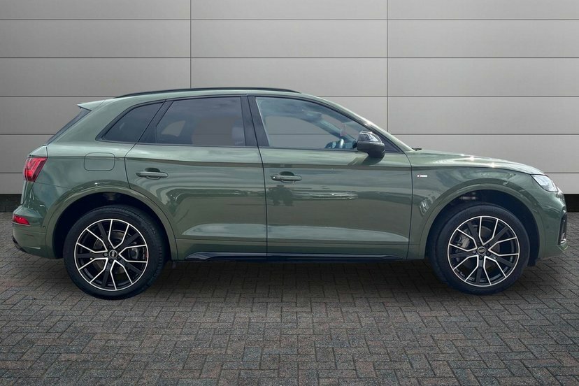 Audi Q5 2.0 Tdi 40 Black Edition Suv S Tronic Q Green #4