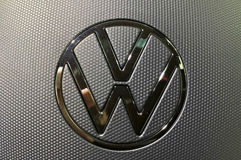 Volkswagen Golf 1.5 Etsi Mhev Black Edition Hatchback H RV26OCZ Red #19