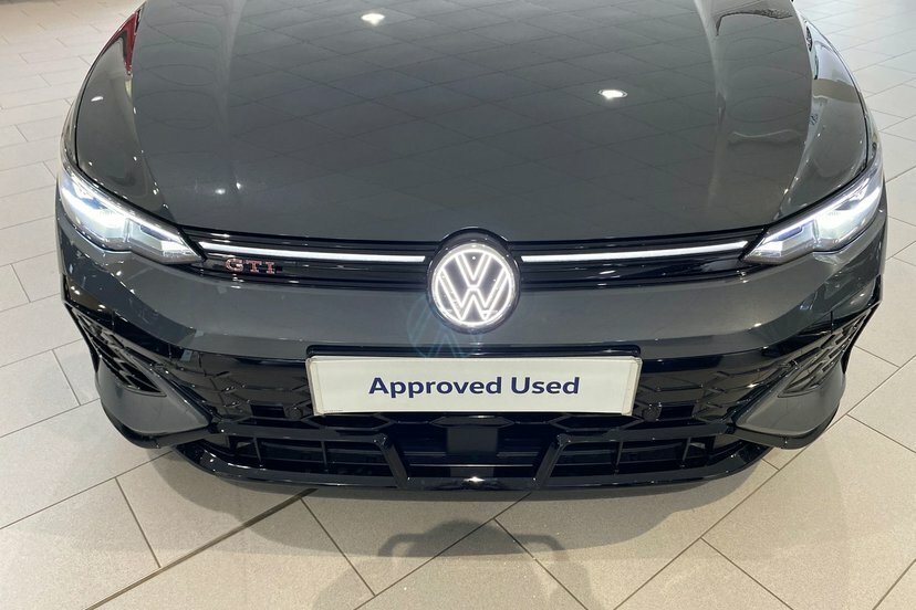 Volkswagen Golf 1.5 Etsi Mhev Black Edition Hatchback H RV26OCZ Red #21
