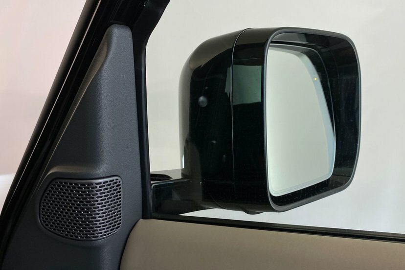 Land Rover Defender 90 D300 X-dynamic Hse Santorini Black Black #47