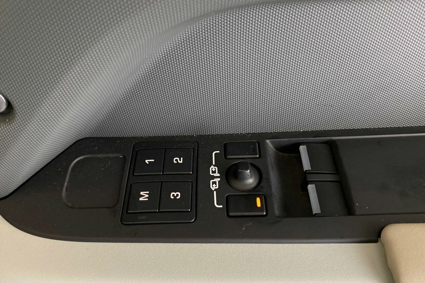 Land Rover Defender 90 D300 X-dynamic Hse Santorini Black Black #25