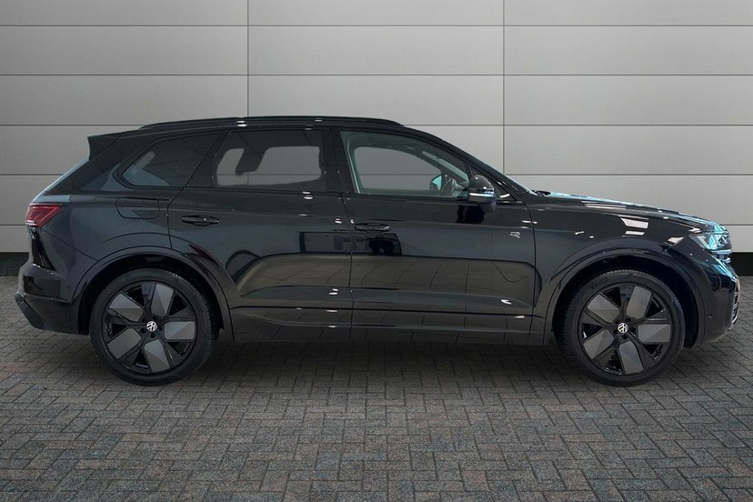 Volkswagen Touareg 3.0 V6 Tdi Final Edition Suv Tiptronic Black #4