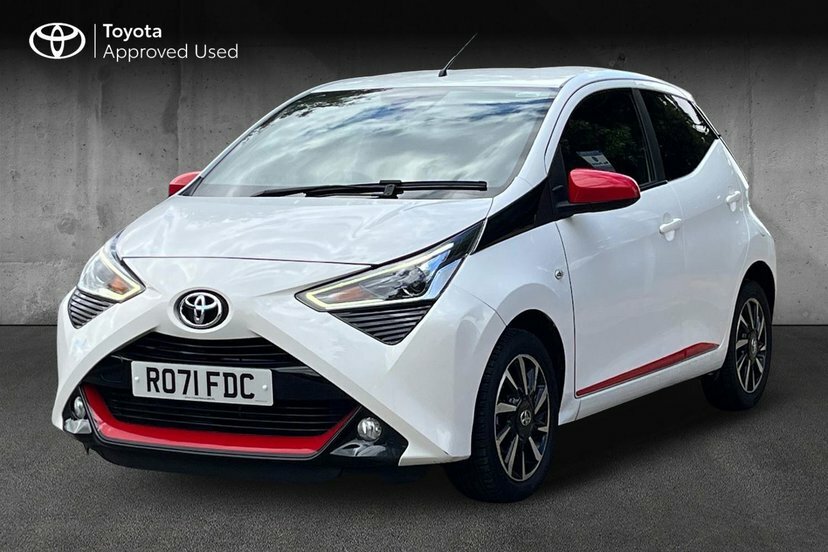 Toyota Aygo 1.0 Vvt-i X-trend Hatchback 71 RO71FDC White #3