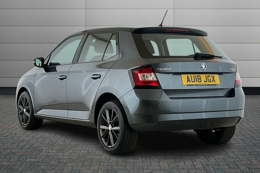 Skoda Fabia 1.0 Tsi Se Hatchback 95 Ps Grey #3