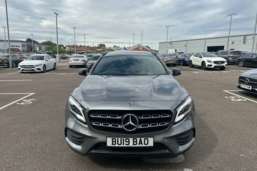 Mercedes-Benz GLA Class 1.6 Gla 180 Urban Edition 121 Bhp Black #34