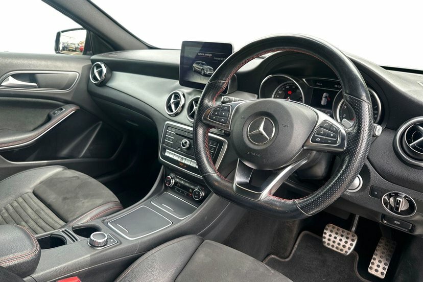 Mercedes-Benz GLA Class 1.6 Gla200 Amg Line Edition Suv 7G-dct Grey #5