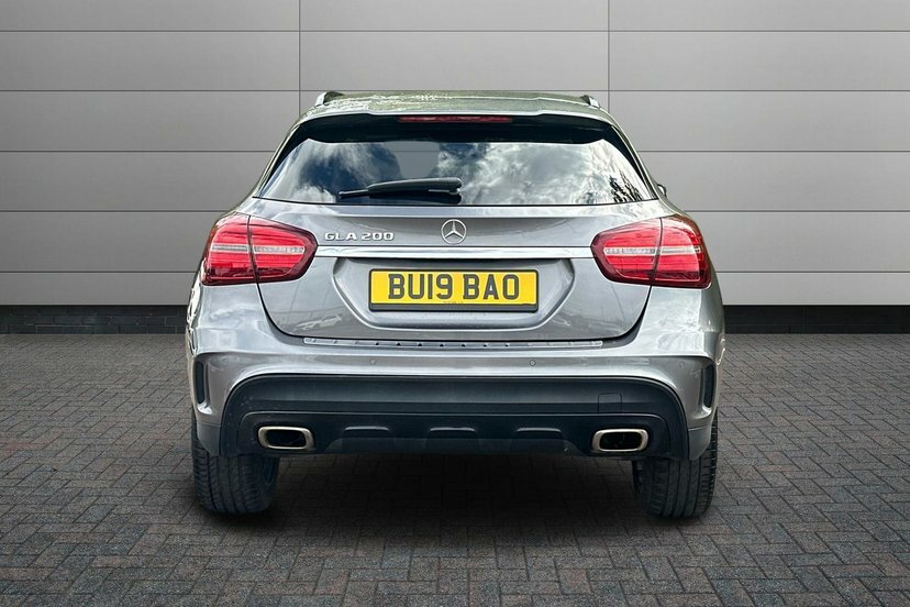 Mercedes-Benz GLA Class 1.6 Gla 180 Urban Edition 121 Bhp Black #12