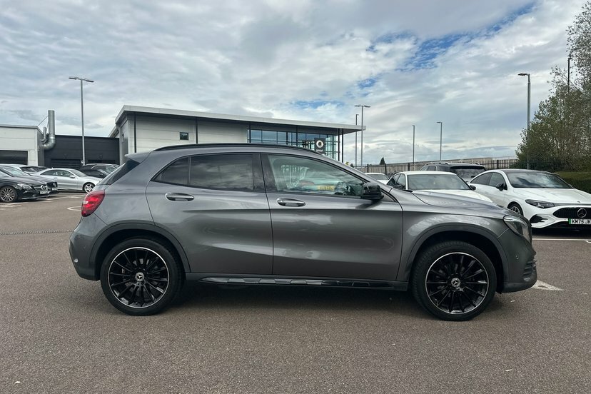Mercedes-Benz GLA Class 1.6 Gla 180 Urban Edition 121 Bhp Black #29