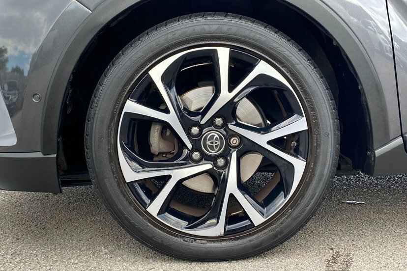 Toyota C-Hr C-hr-dynamic Hev Cvt Silver #23