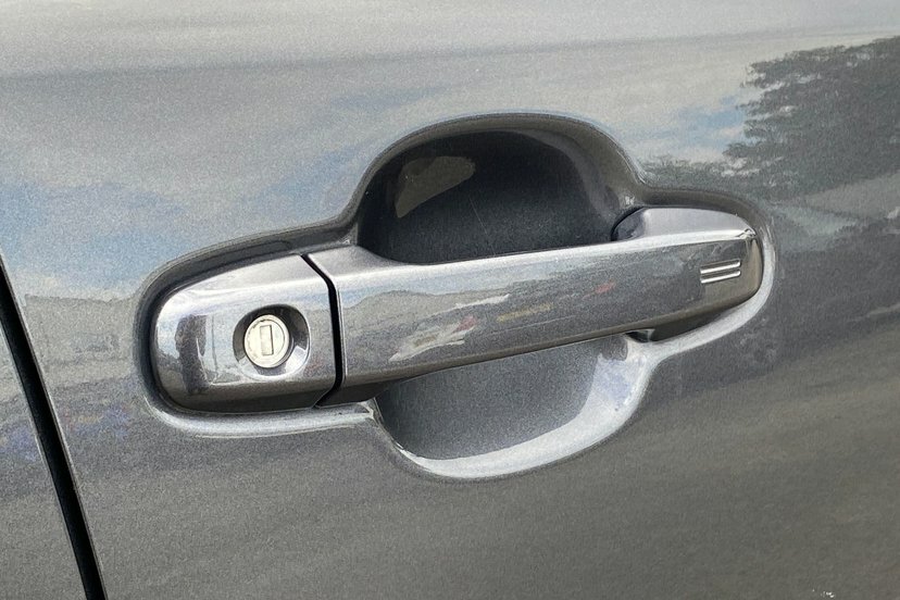 Toyota C-Hr C-hr-dynamic Hev Cvt Silver #26