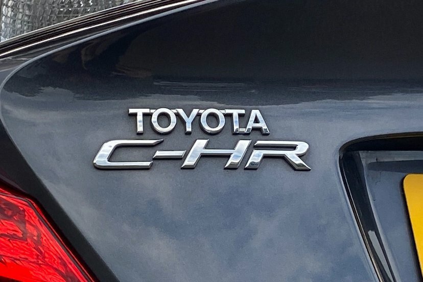 Toyota C-Hr C-hr-dynamic Hev Cvt Silver #25