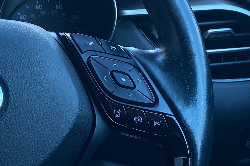 Toyota C-Hr C-hr-dynamic Hev Cvt Silver #34