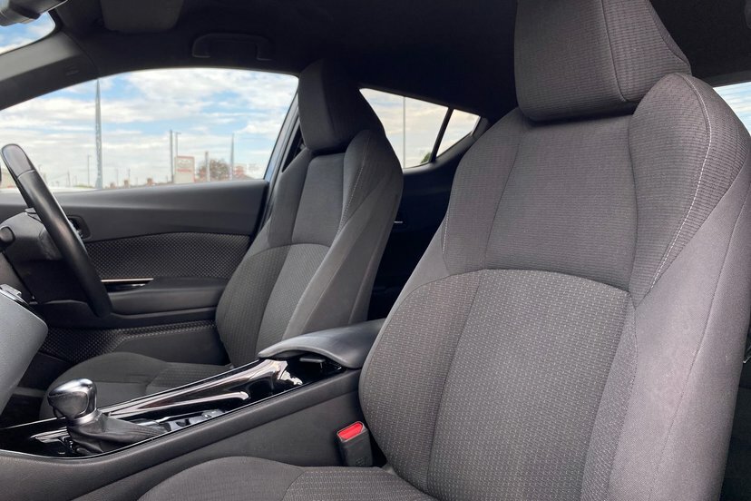 Toyota C-Hr C-hr-dynamic Hev Cvt Silver #30