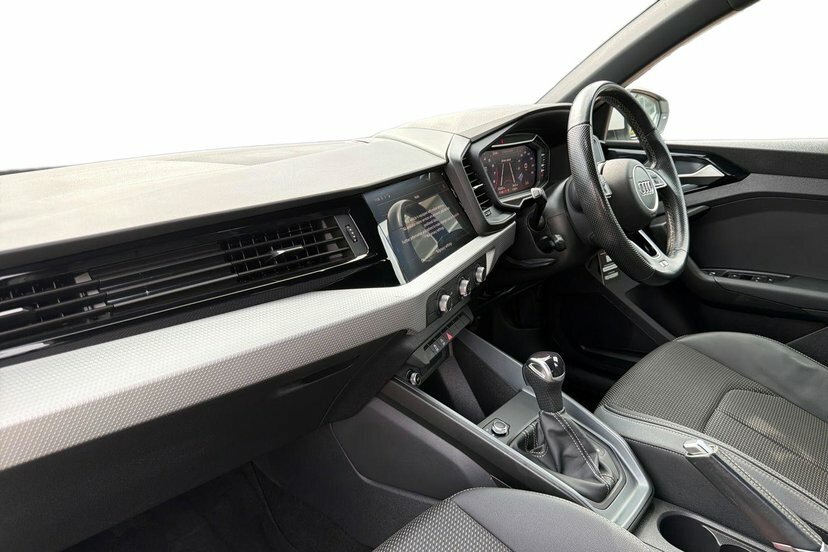 Audi A1 1.0 Tfsi 25 S Line Sportback S Tronic White #2