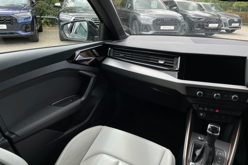 Audi A1 Audi A1 Sportback S Line 35 Tfsi 150 Ps S Tronic Black #21