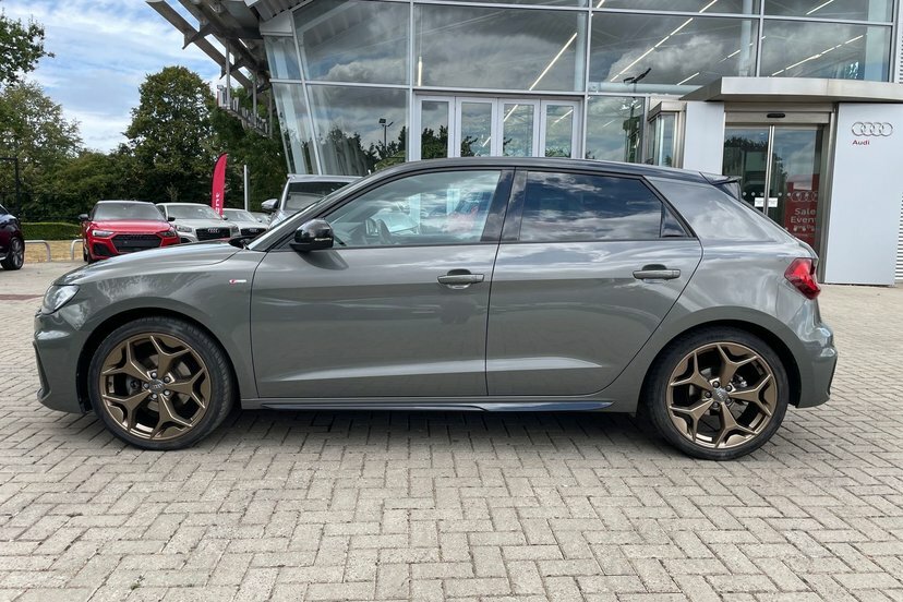 Audi A1 Audi A1 Sportback S Line 35 Tfsi 150 Ps S Tronic Black #17
