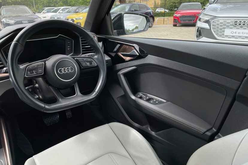 Audi A1 Audi A1 Sportback S Line 35 Tfsi 150 Ps S Tronic Black #20