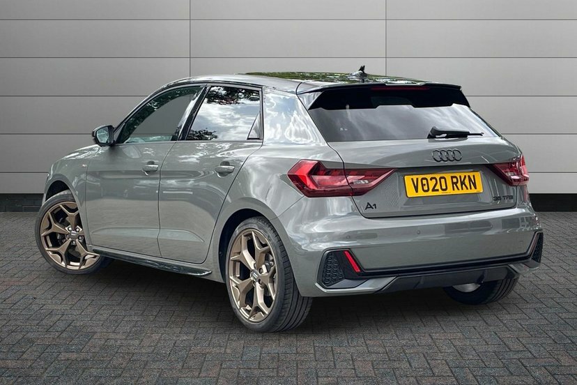 Audi A1 1.5 Tfsi 35 S Line Contrast Edition Sportback Yellow #3