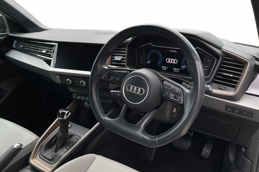Audi A1 1.5 Tfsi 35 S Line Contrast Edition Sportback Yellow #6
