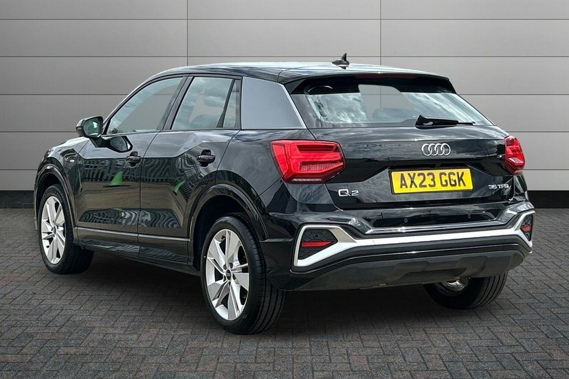 Audi Q2 1.5 Tfsi Cod 35 S Line Suv S Tronic 15 Black #3
