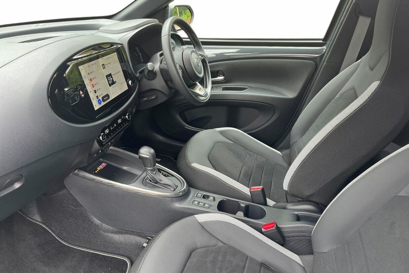 Toyota Aygo X 1.5H Gr Sport Hatchback Hybrid Cvt 116 GJ26KAA Grey #2