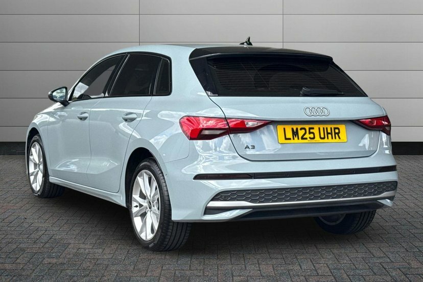 Audi A3 1.5 Tfsi 30 Sport Sportback S Tronic 1 LM25UHR Grey #3