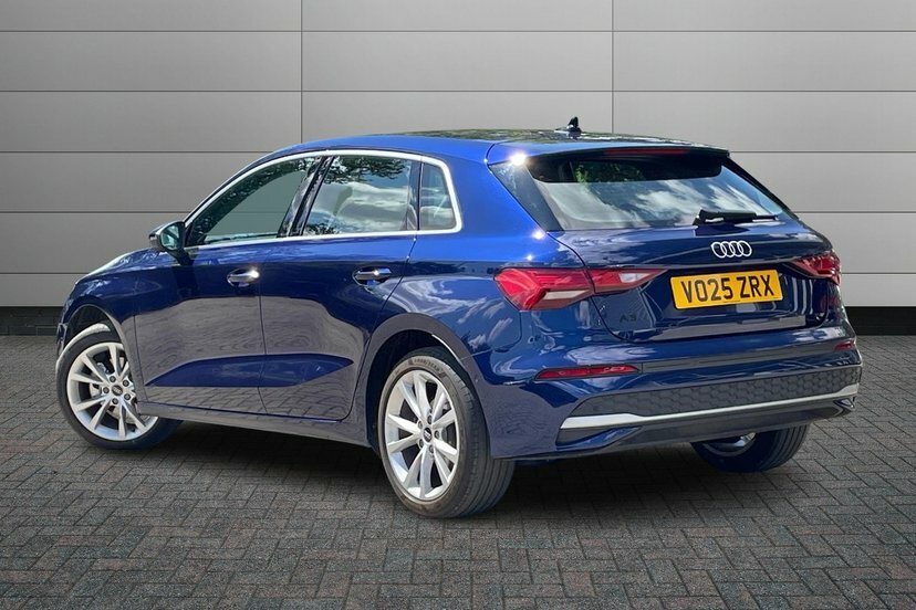 Audi A3 1.5 Tfsi 35 Sport Sportback S Tronic 1 Blue #3