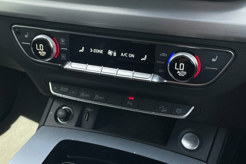 Audi Q5 50 Tfsi E Quattro Sport S Tronic  #36
