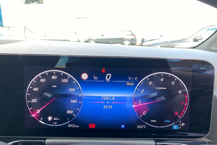 Mercedes-Benz GLA Class 1.3 Gla200h Mhev Amg Line Premium Suv Grey #6
