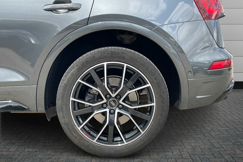 Audi Q5 2.0 Tdi 40 Black Edition Suv S Tronic Q Grey #5