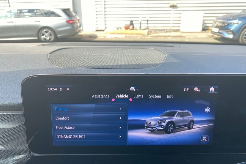 Mercedes-Benz GLB Class 200 Amg Line Premium 7G-tronic White #45