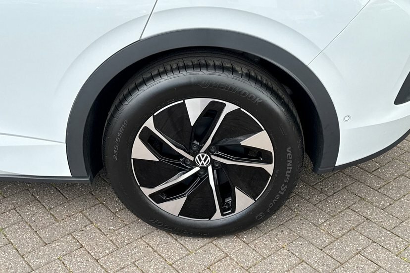 Volkswagen ID.5 210Kw Black Edition Pro 77Kwh Grey #18