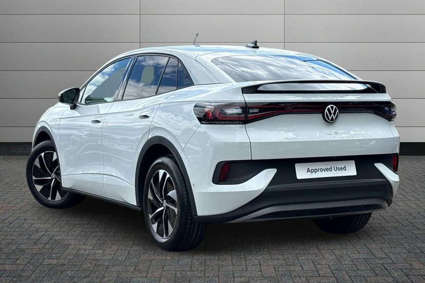 Volkswagen ID.5 Pure 52Kwh Match White #3