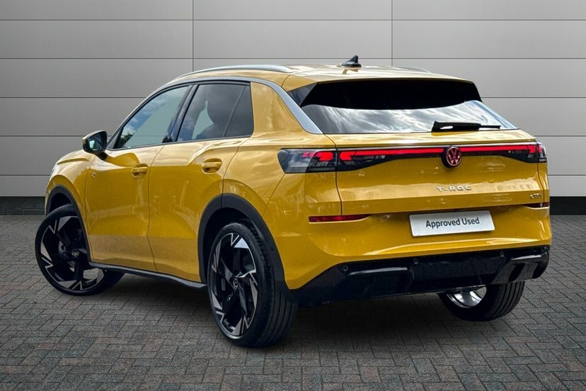 Volkswagen T-Roc 1.5 Tsi Black Edition Plus Dsg Black #3