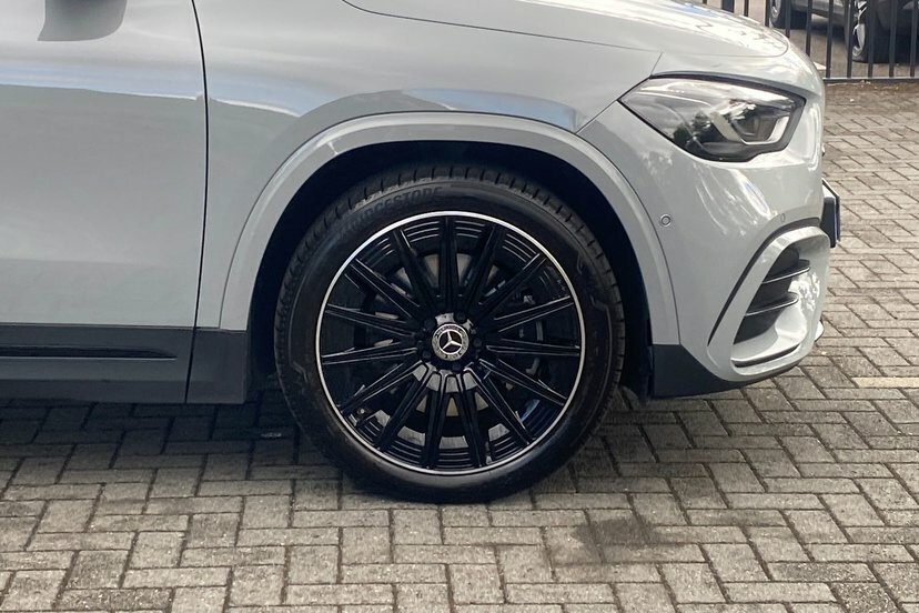 Mercedes-Benz GLA Class 2.0 Gla220d Amg Line Premium Plus Suv Grey #4