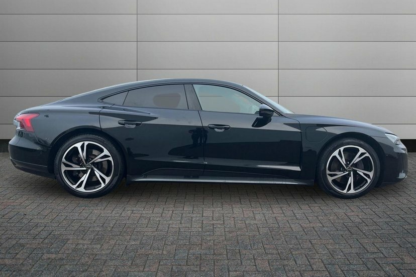 Audi E Tron GT 93.4Kwh Saloon Quattro 476 Ps Black #4
