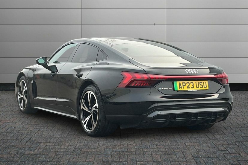 Audi E Tron GT 93.4Kwh Saloon Quattro 476 Ps Black #3