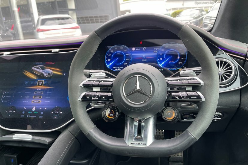 Mercedes-Benz EQE Eqe 300 Amg Line Premium Black #16