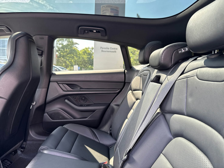 Porsche Taycan 420Kw 4S 93Kwh Silver #30