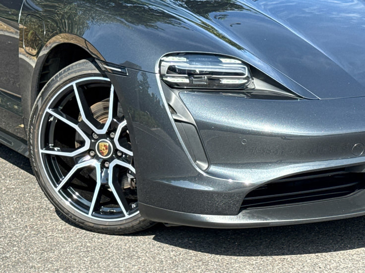 Porsche Taycan 420Kw 4S 93Kwh Silver #24