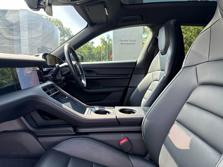 Porsche Taycan 420Kw 4S 93Kwh Silver #11