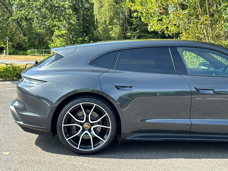 Porsche Taycan 420Kw 4S 93Kwh Silver #22