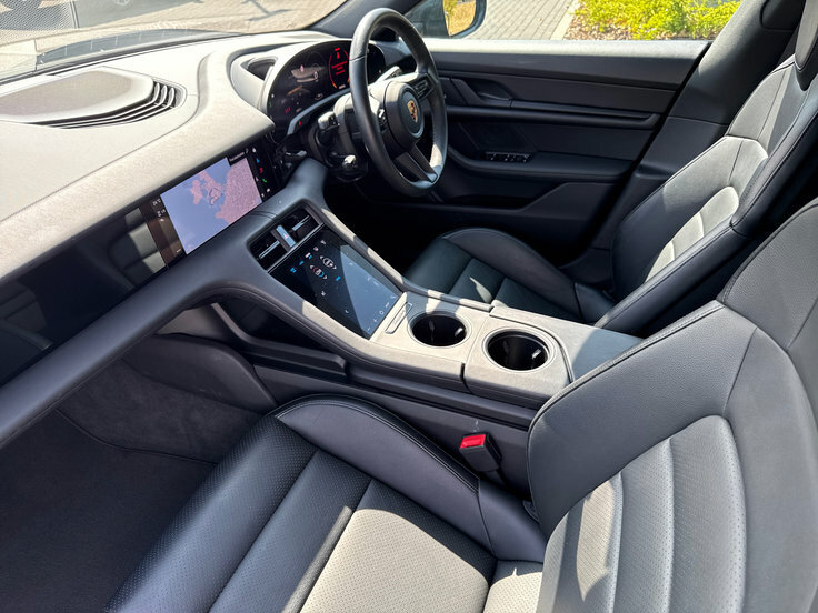 Porsche Taycan 420Kw 4S 93Kwh Silver #10