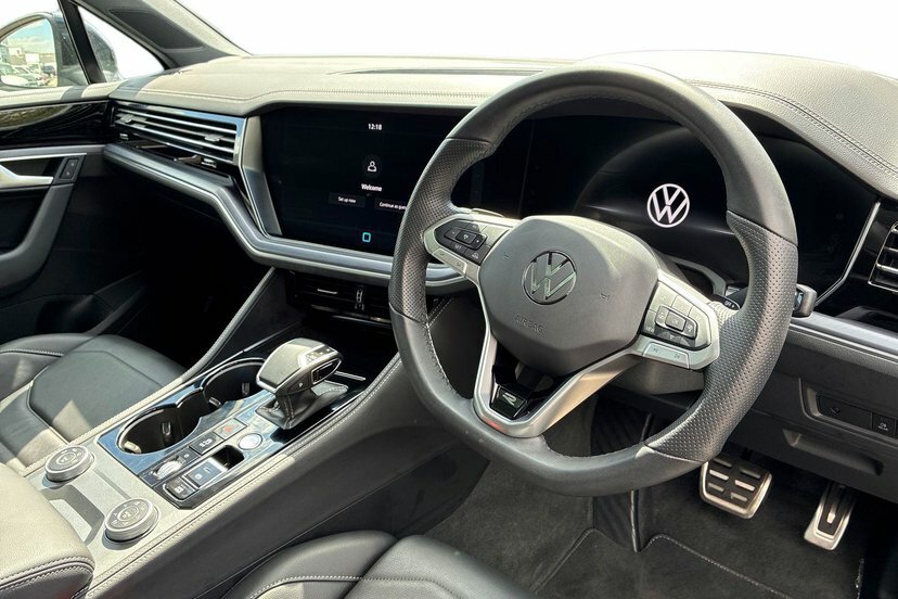 Volkswagen Touareg 3.0 Tdi V6 Black Edition Suv Tiptronic Black #6