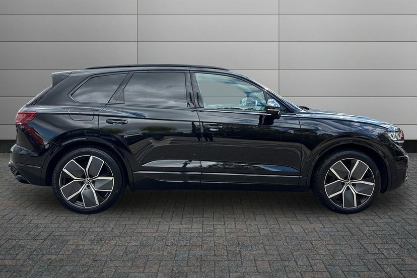 Volkswagen Touareg 3.0 Tdi V6 Black Edition Suv Tiptronic Black #4