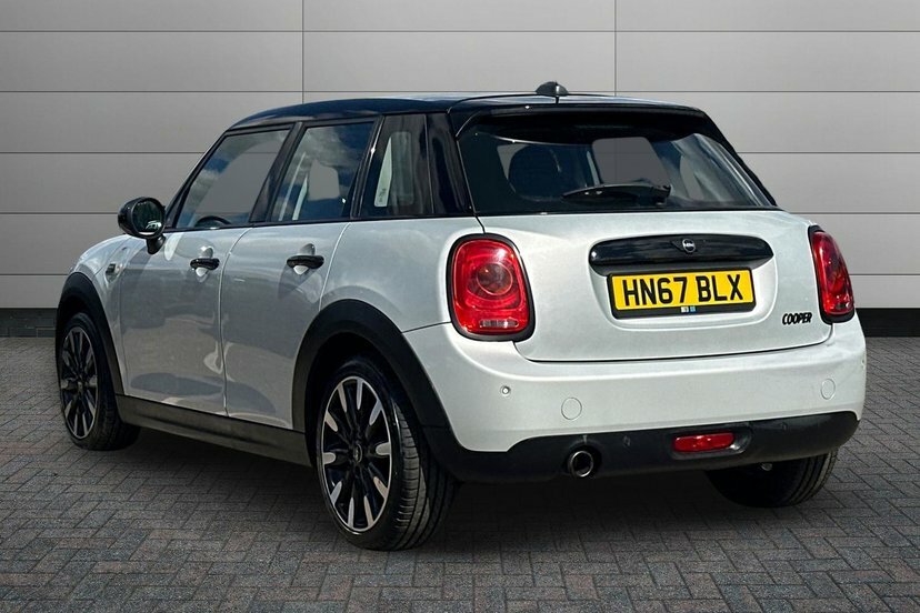 Mini Hatch 1.5 Cooper Hatchback 136 Ps White #3