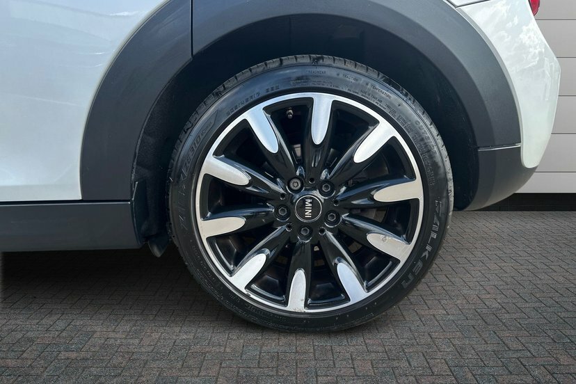 Mini Hatch 1.5 Cooper Hatchback 136 Ps White #5